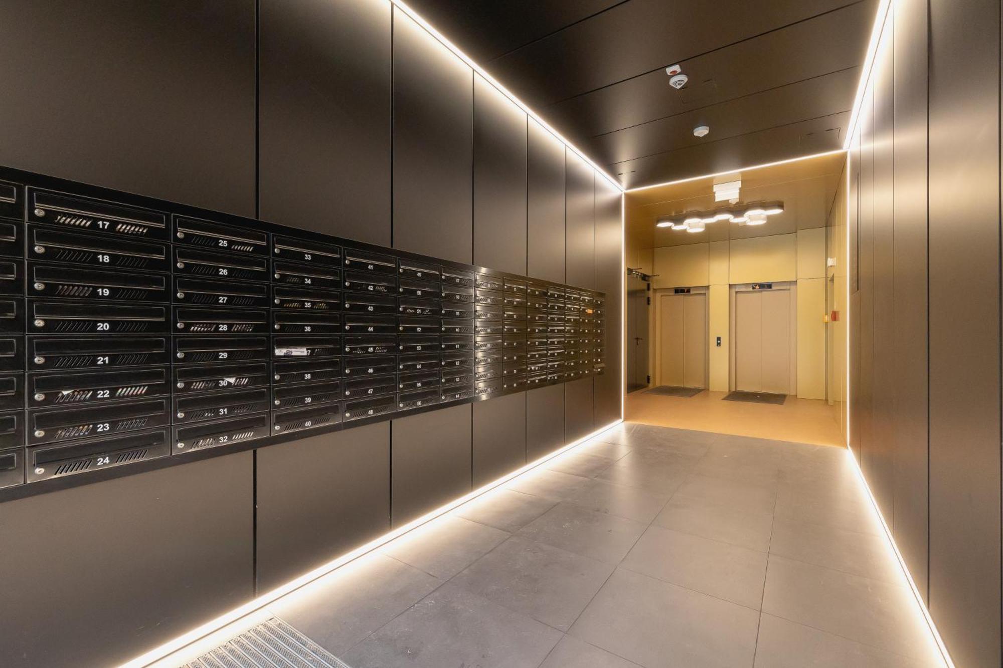 Przestronny Apartament Z Balkonem By Noclegi Renters คราคูฟ ภายนอก รูปภาพ