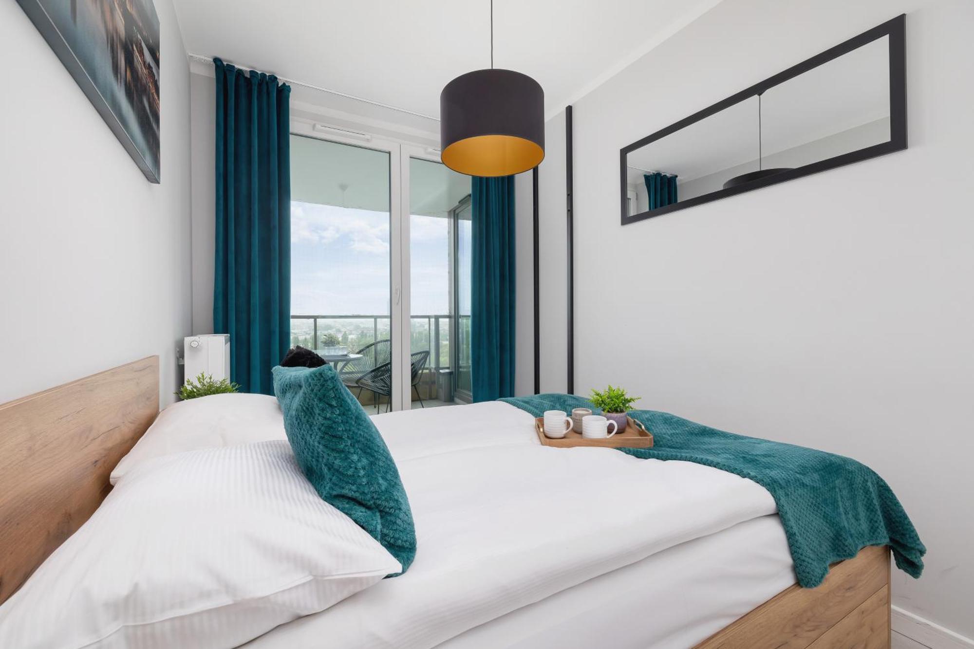 Przestronny Apartament Z Balkonem By Noclegi Renters คราคูฟ ภายนอก รูปภาพ